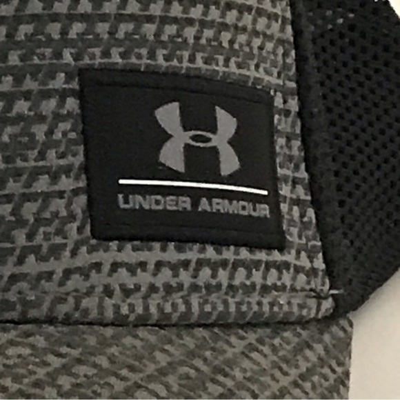 Under Armour Adjustable SnapBack Mesh Ball Cap - Picture 3 of 14